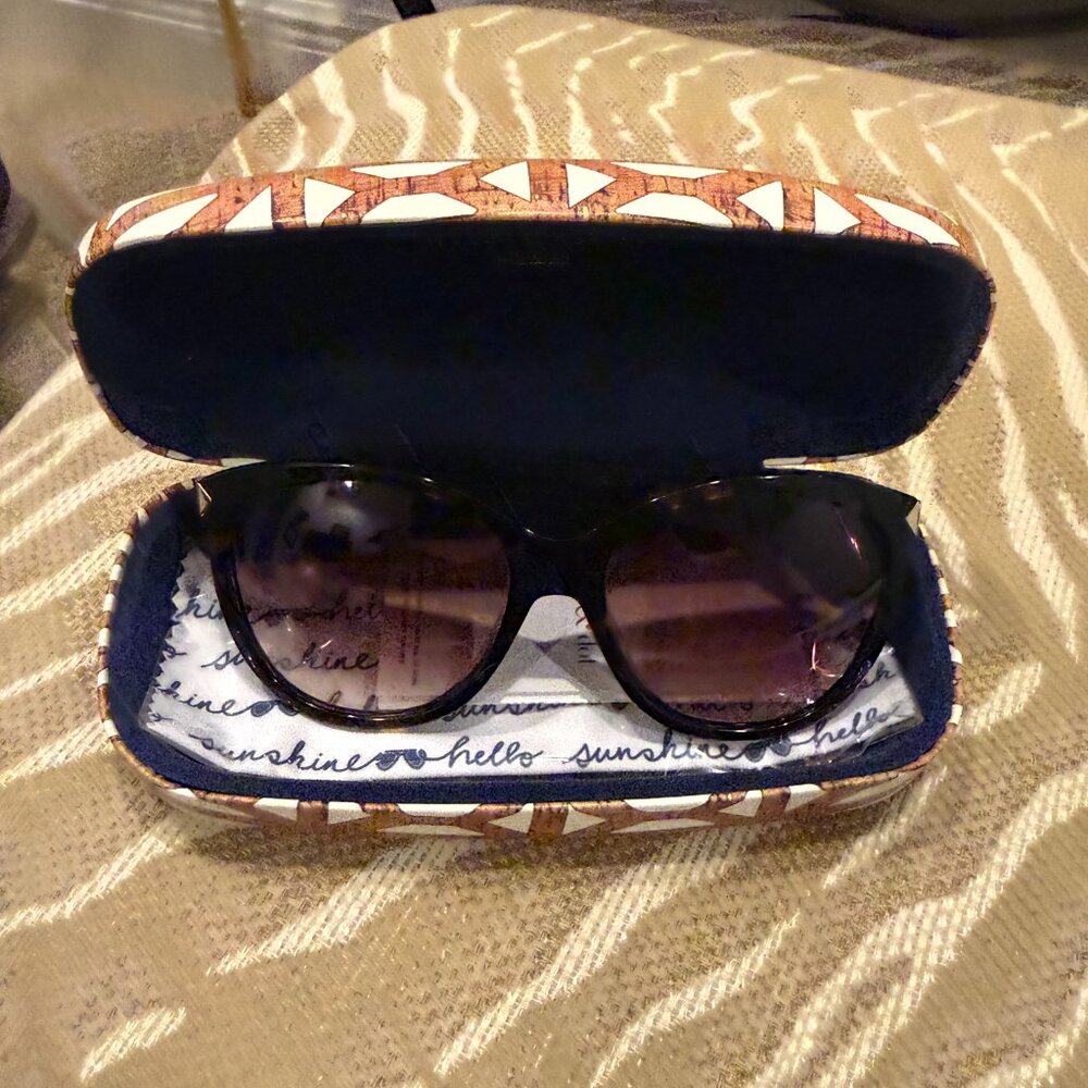 Stella & Dot Aviators with Gold details